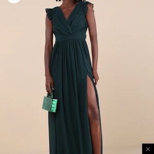Lulu’s Emerald Green Maxi Dress
